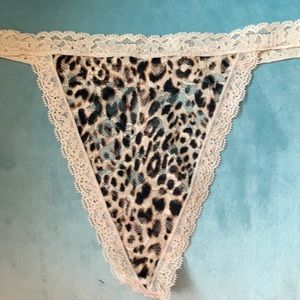 Cheetah V-string